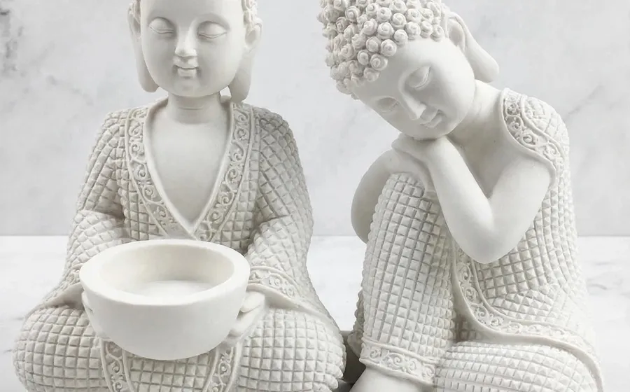 Dúo de Budas meditativos con cuenco y reposo - Figura de marmolina