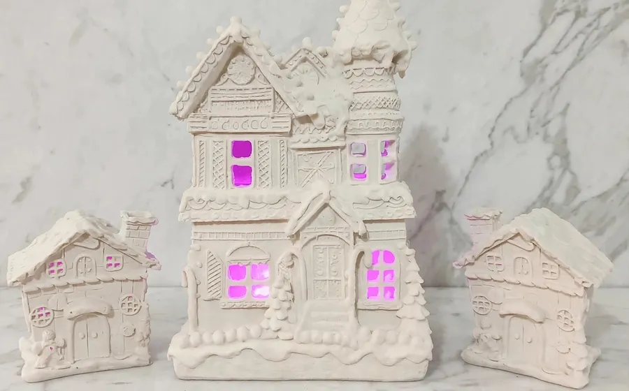 Casas estilo jengibre (Villa navideña) - Pieza de navidad en marmolina