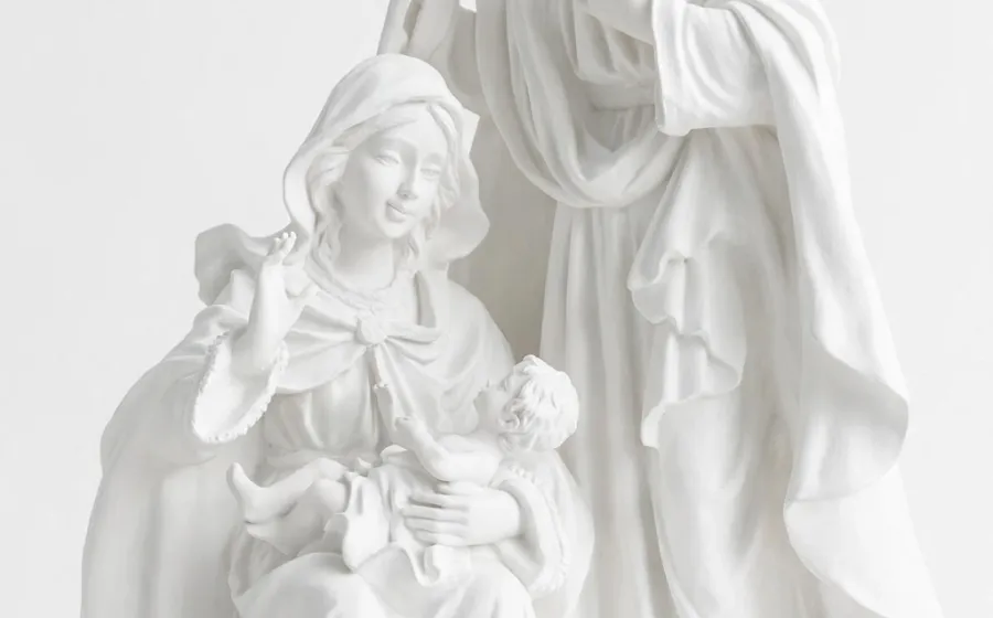 Sagrada Familia Celeste - Pieza de navidad en marmolina