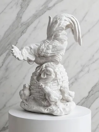 Escultura de Gallo y Pollitos