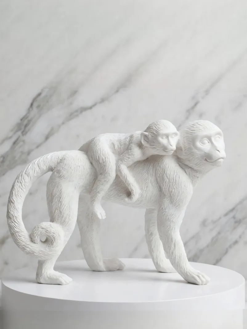 Pieza 14 — Monos (Madre y Cría)